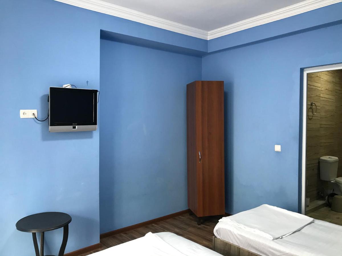 Guest House Nina Kobuleti Exterior photo