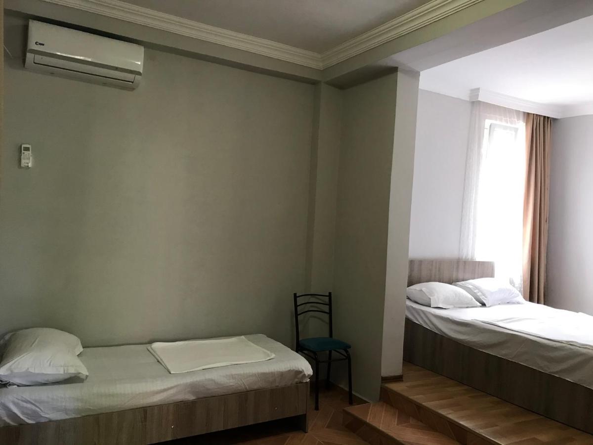 Guest House Nina Kobuleti Exterior photo